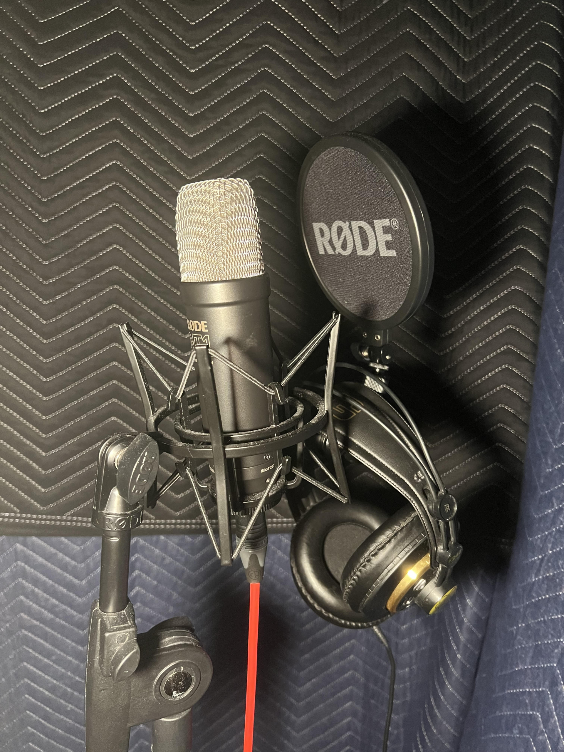 STUDIO